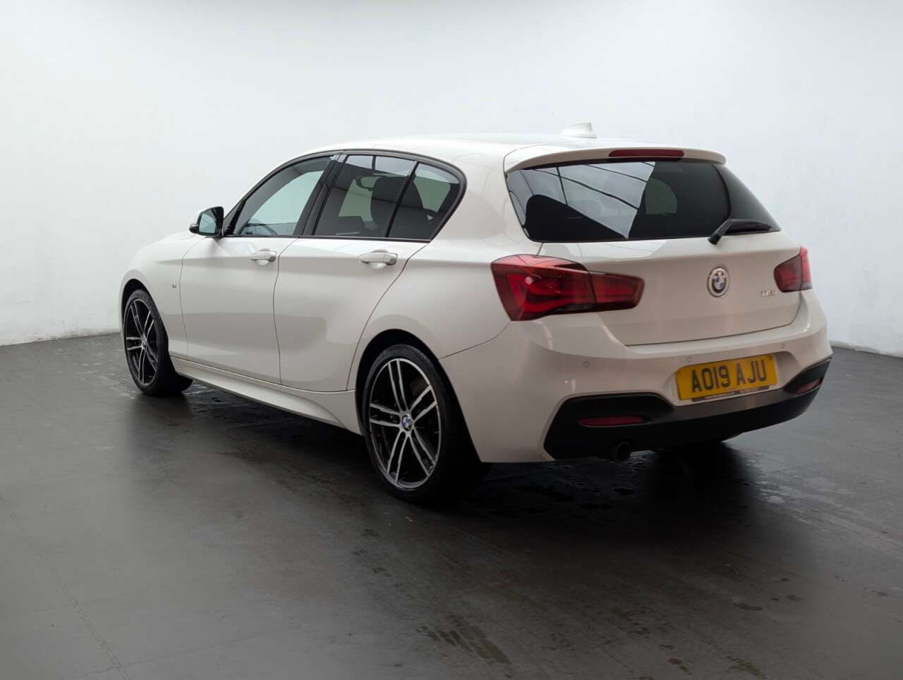 2019 BMW 1 SERIES 2019 BMW 1 SERIES