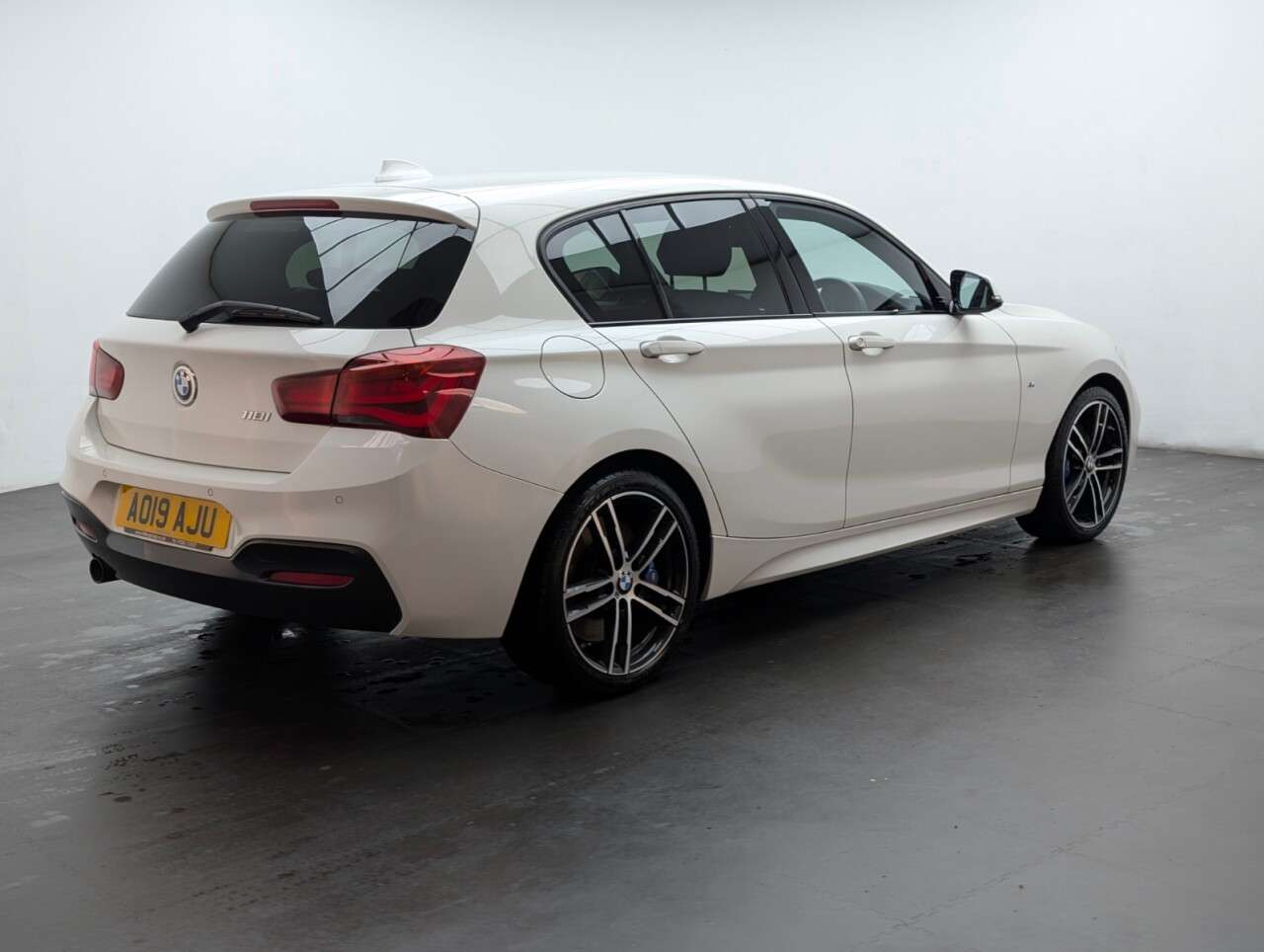 2019 BMW 1 SERIES 2019 BMW 1 SERIES