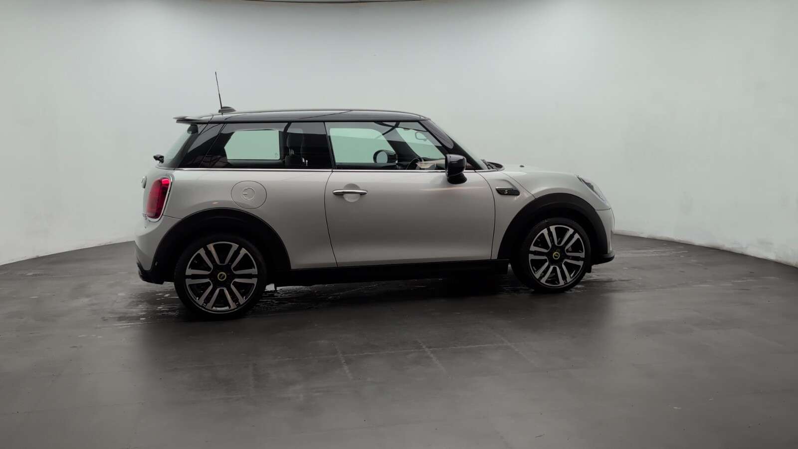 2021 MINI ELECTRIC HATCH 2021 MINI ELECTRIC HATCH