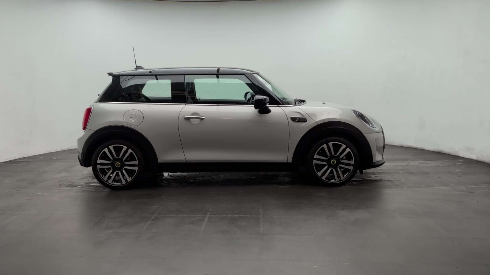 2021 MINI ELECTRIC HATCH 2021 MINI ELECTRIC HATCH