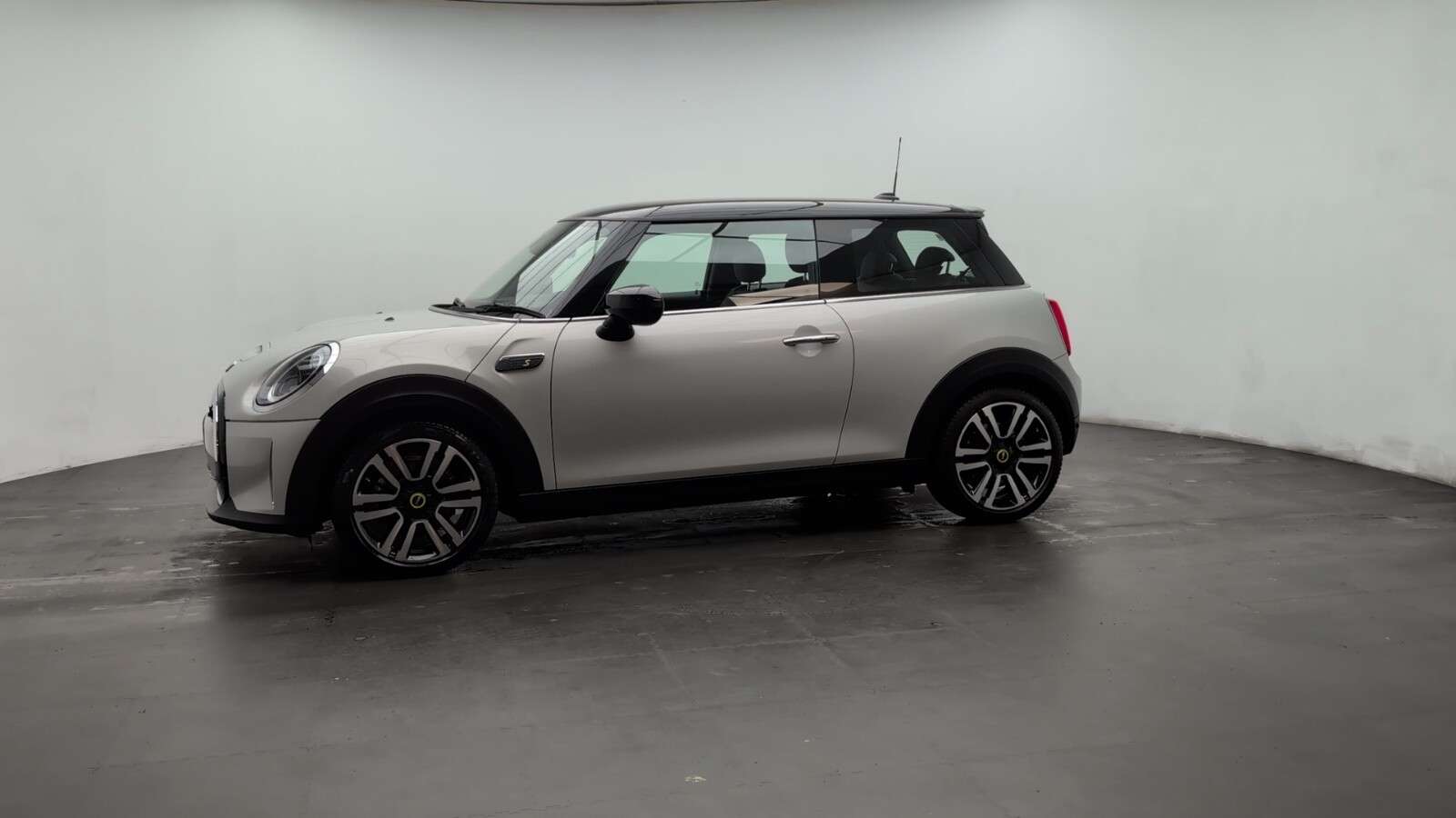 2021 MINI ELECTRIC HATCH 2021 MINI ELECTRIC HATCH