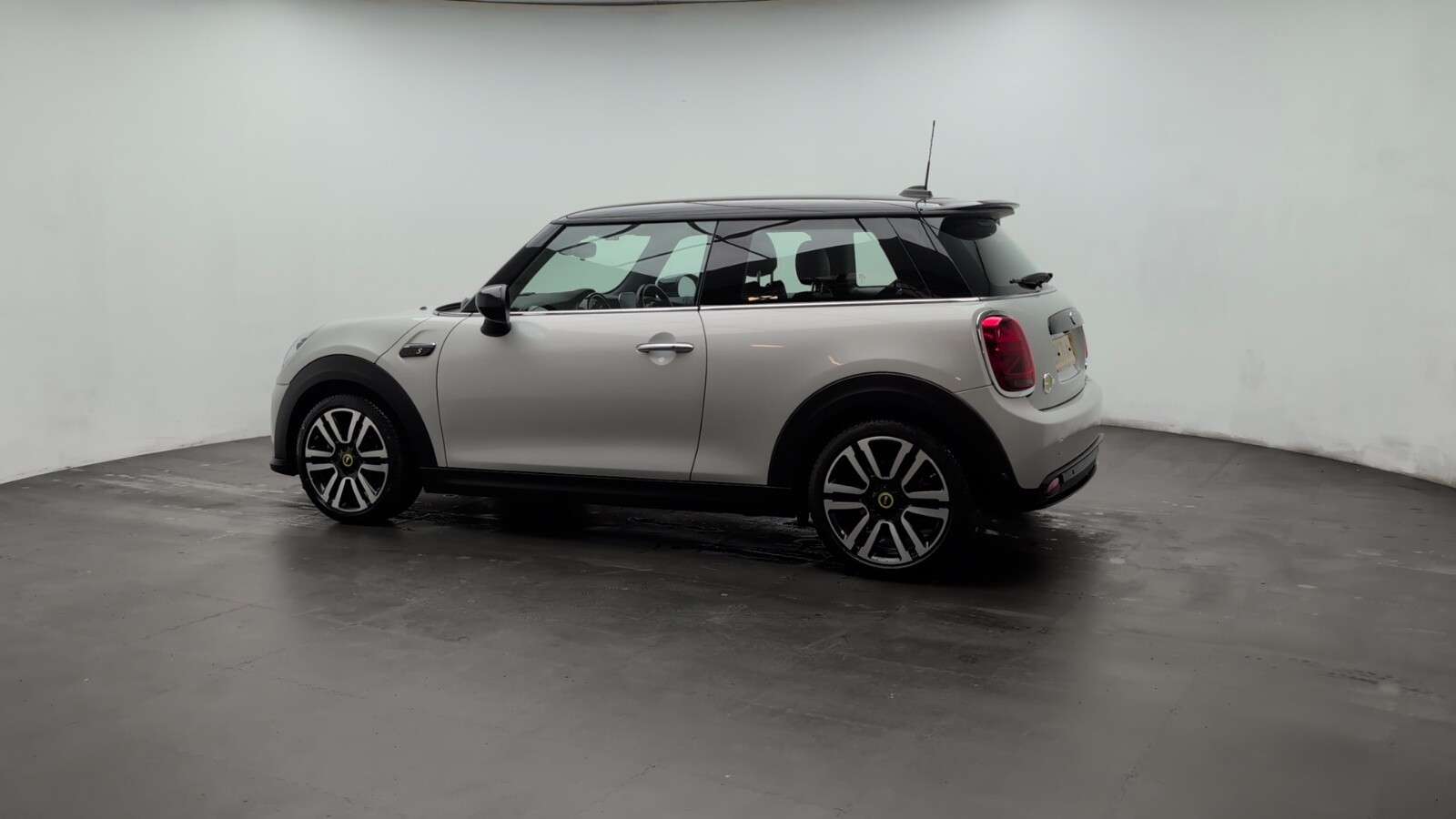2021 MINI ELECTRIC HATCH 2021 MINI ELECTRIC HATCH