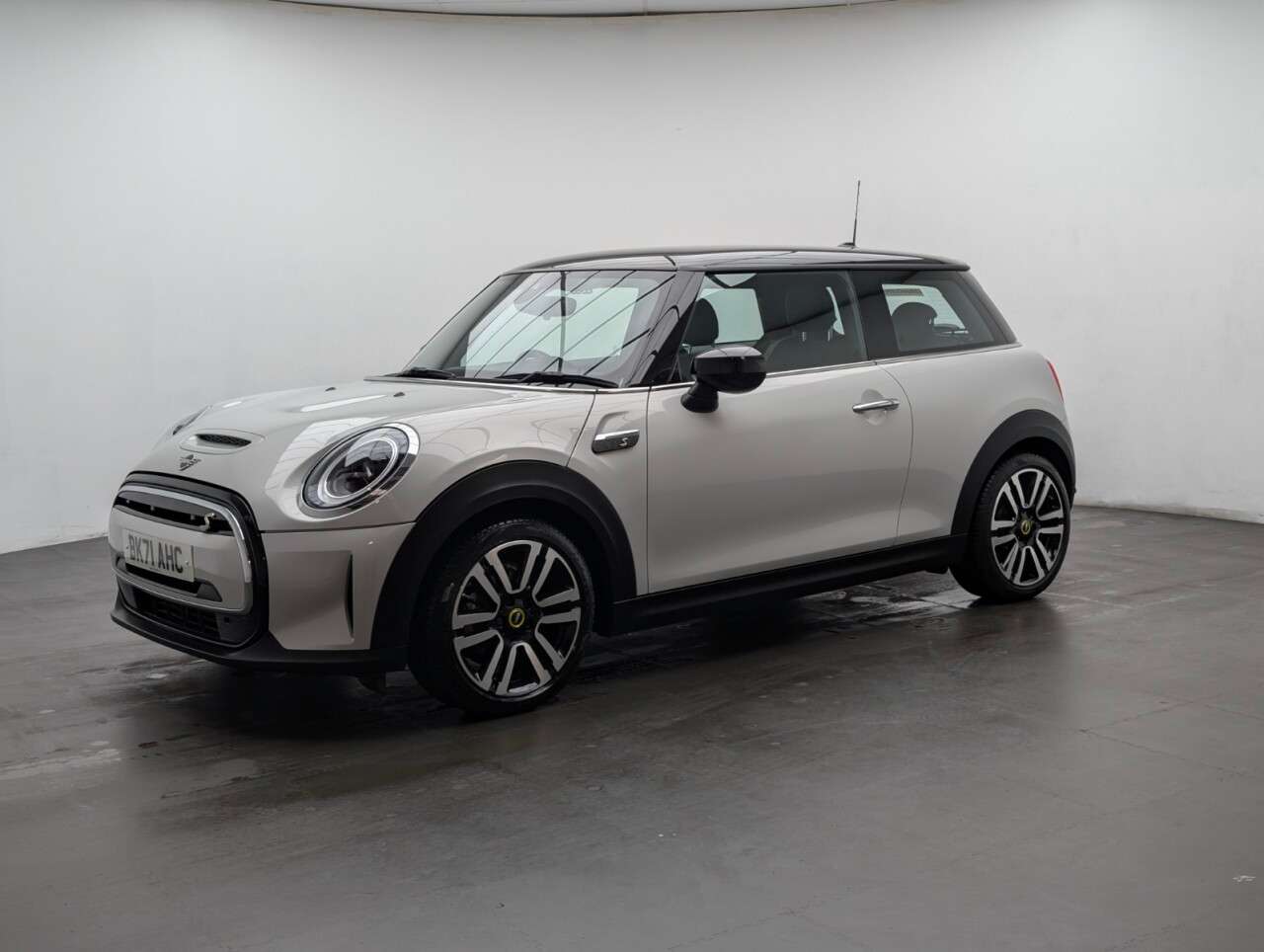 2021 MINI ELECTRIC HATCH 2021 MINI ELECTRIC HATCH