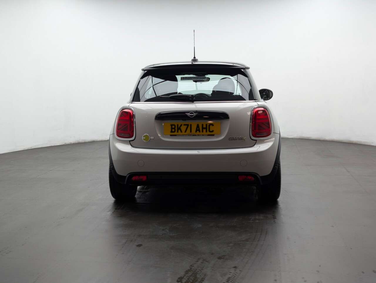2021 MINI ELECTRIC HATCH 2021 MINI ELECTRIC HATCH