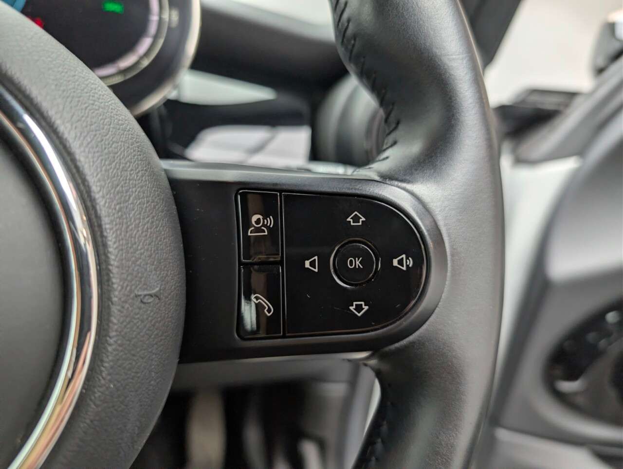 2021 MINI ELECTRIC HATCH 2021 MINI ELECTRIC HATCH