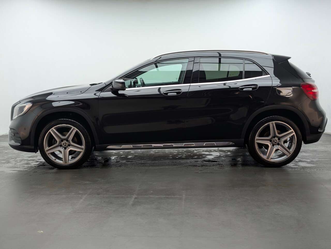 2019 MERCEDES-BENZ 180 2019 MERCEDES-BENZ 180