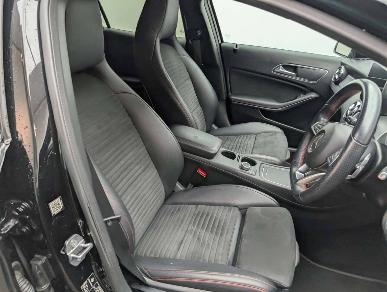 2019 MERCEDES-BENZ 180 2019 MERCEDES-BENZ 180