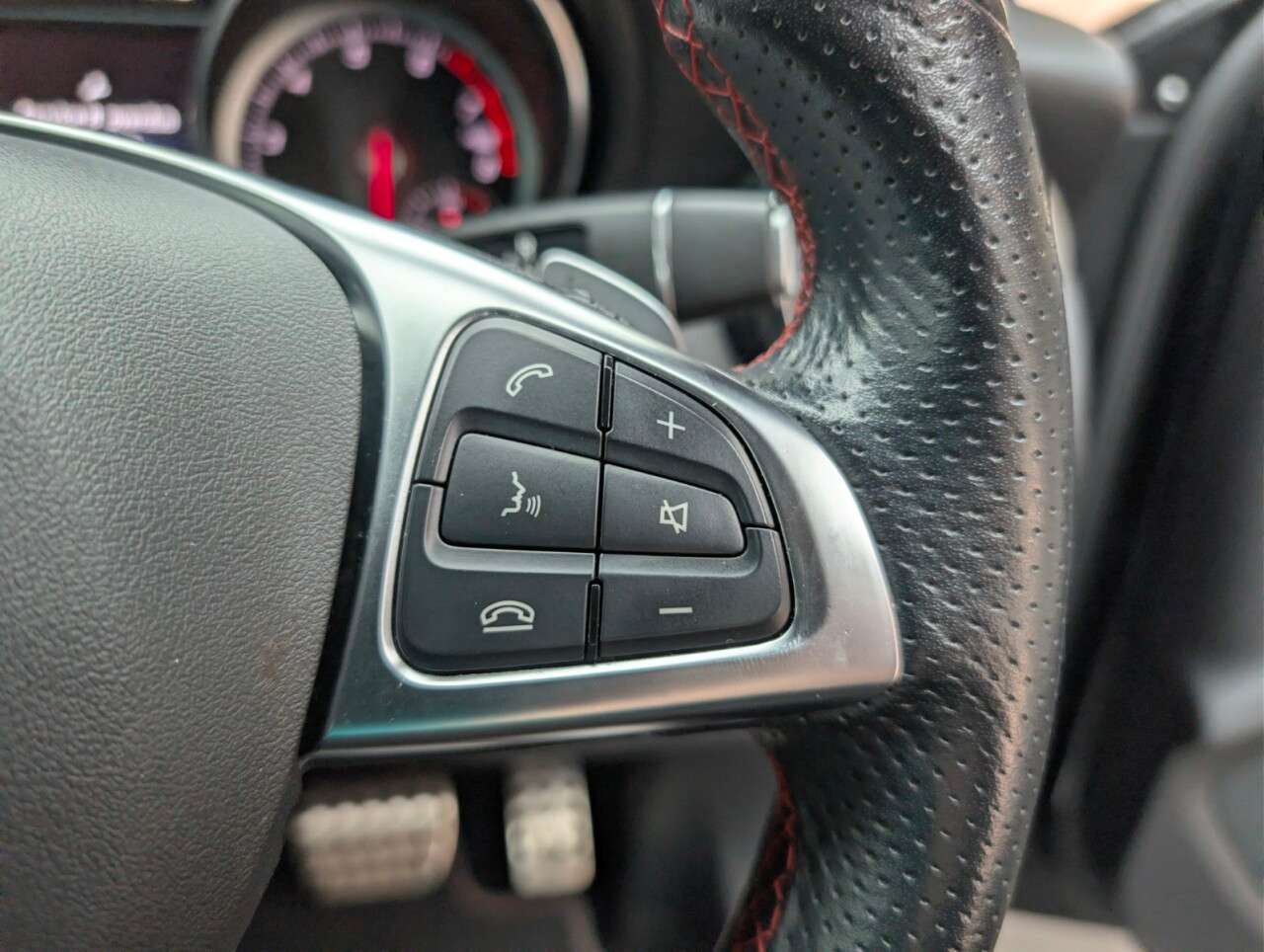 2019 MERCEDES-BENZ 180 2019 MERCEDES-BENZ 180