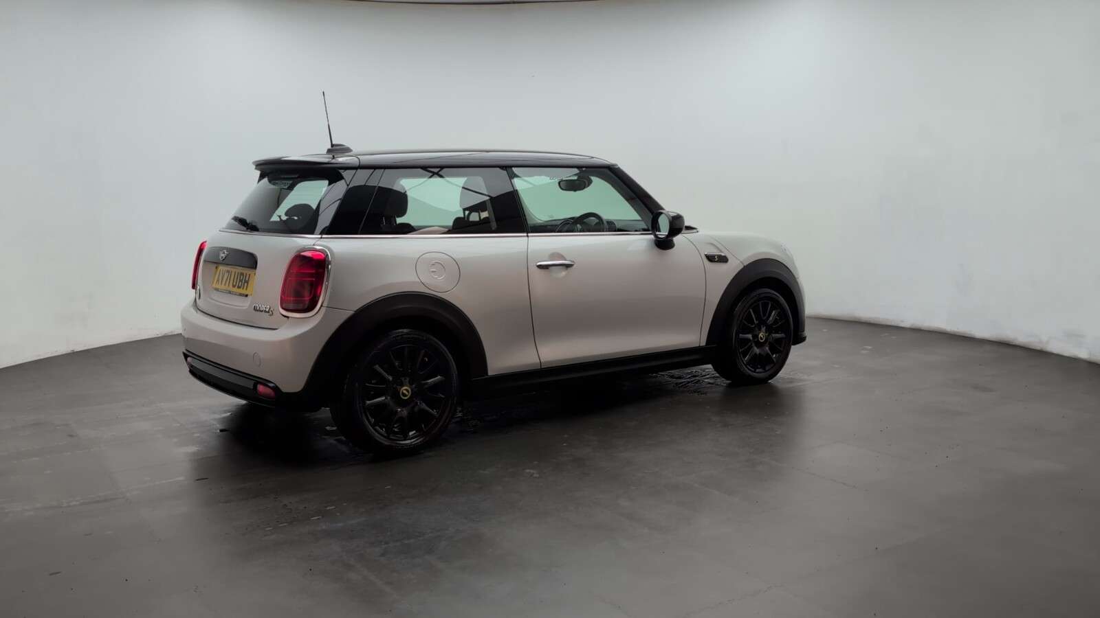 2021 MINI ELECTRIC HATCH 2021 MINI ELECTRIC HATCH