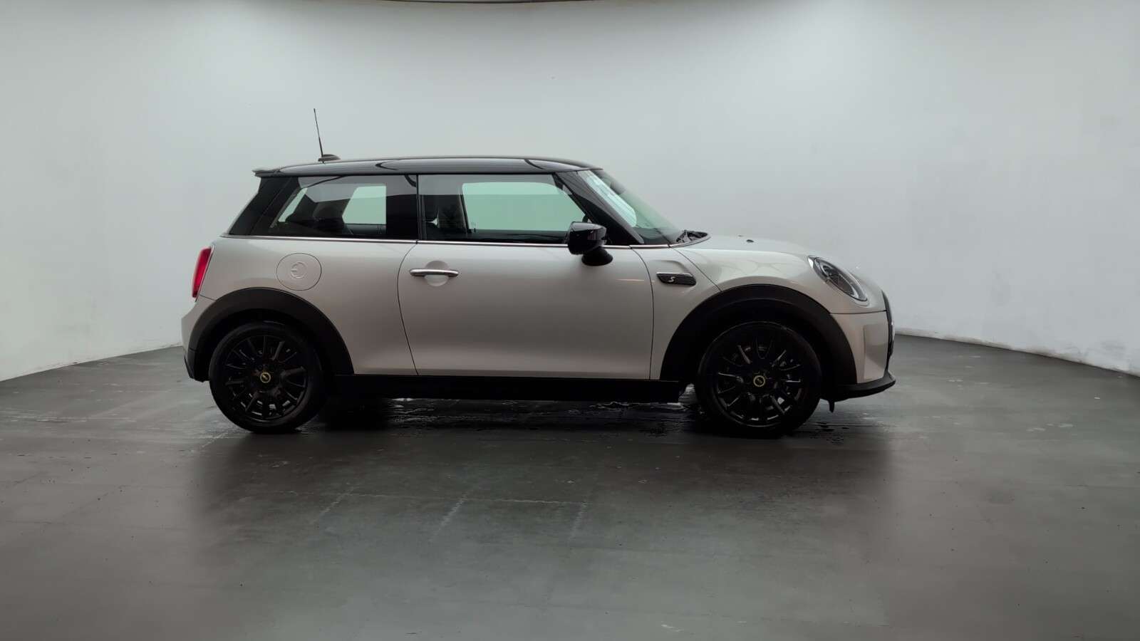 2021 MINI ELECTRIC HATCH 2021 MINI ELECTRIC HATCH