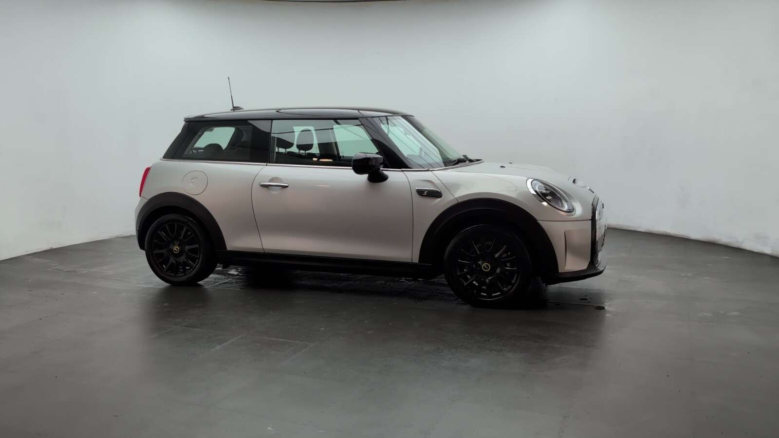 2021 MINI ELECTRIC HATCH 2021 MINI ELECTRIC HATCH