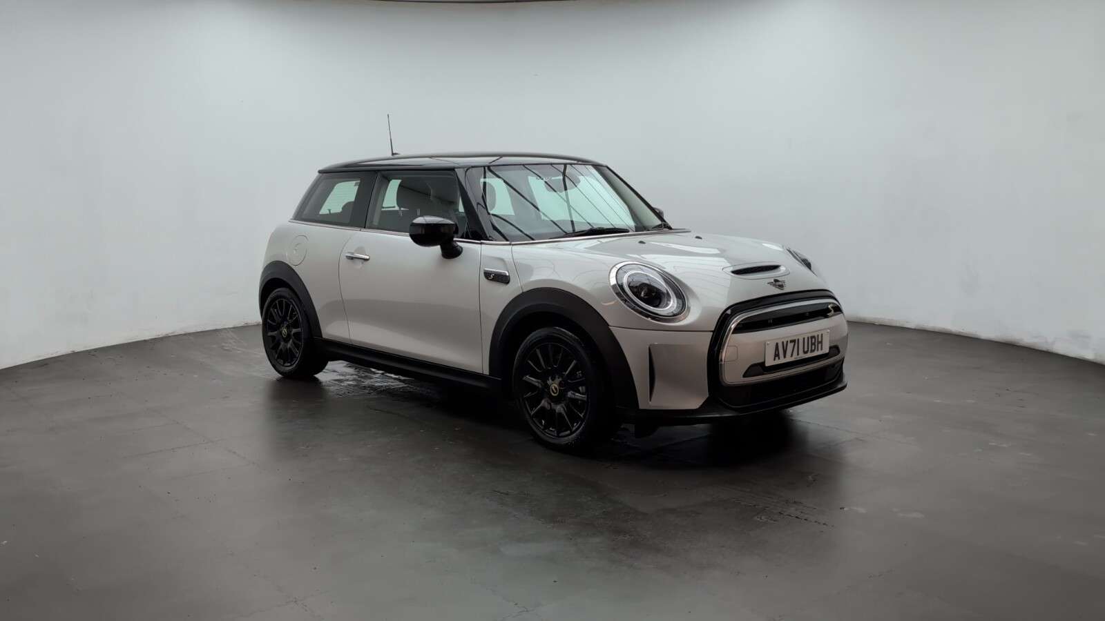 2021 MINI ELECTRIC HATCH 2021 MINI ELECTRIC HATCH