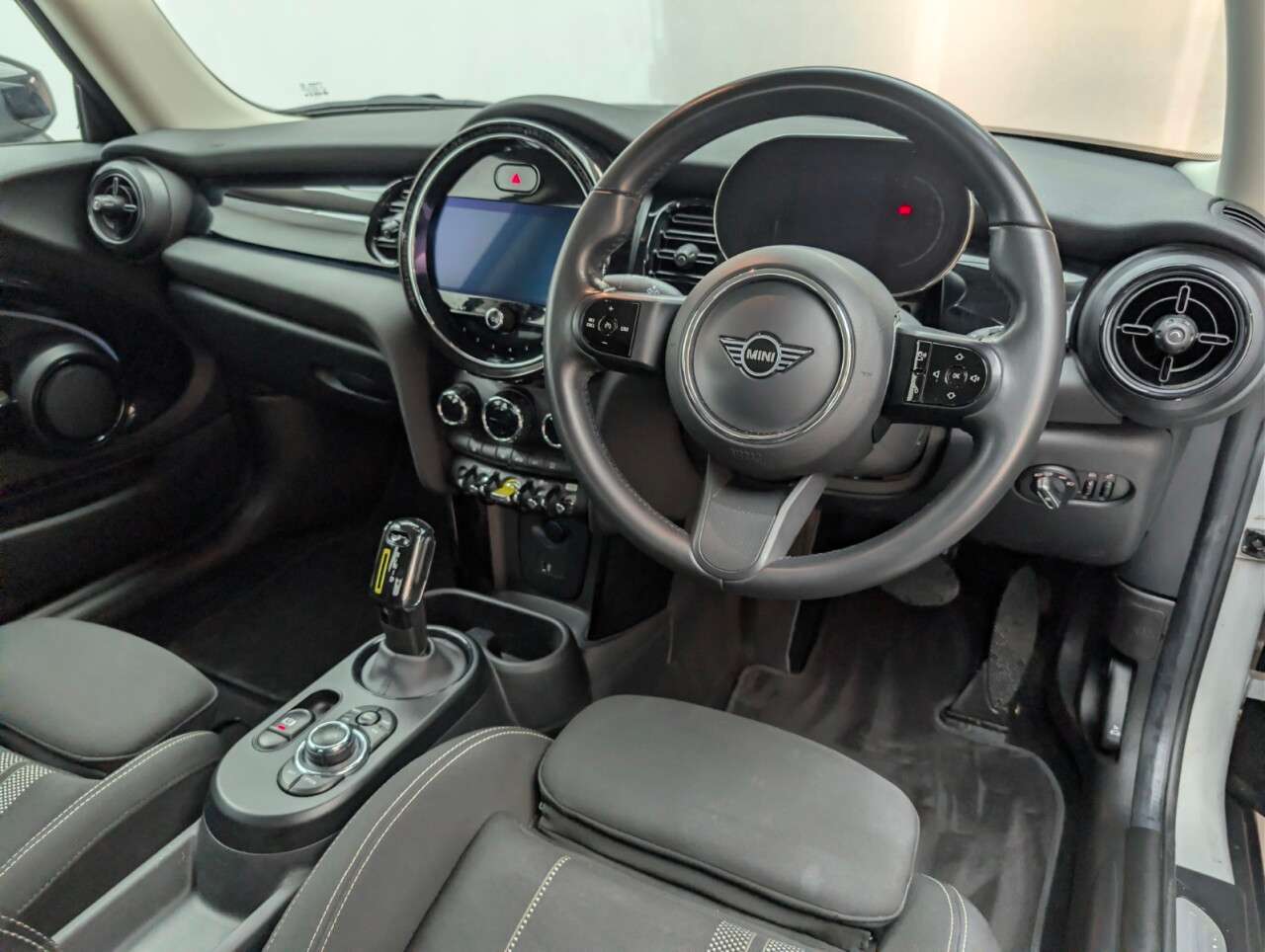 2021 MINI ELECTRIC HATCH 2021 MINI ELECTRIC HATCH