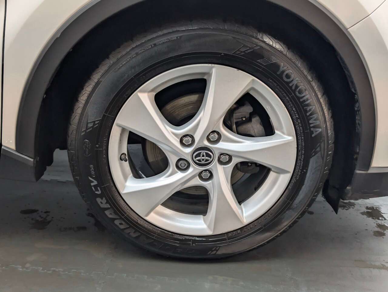 2019 TOYOTA C-HR 2019 TOYOTA C-HR