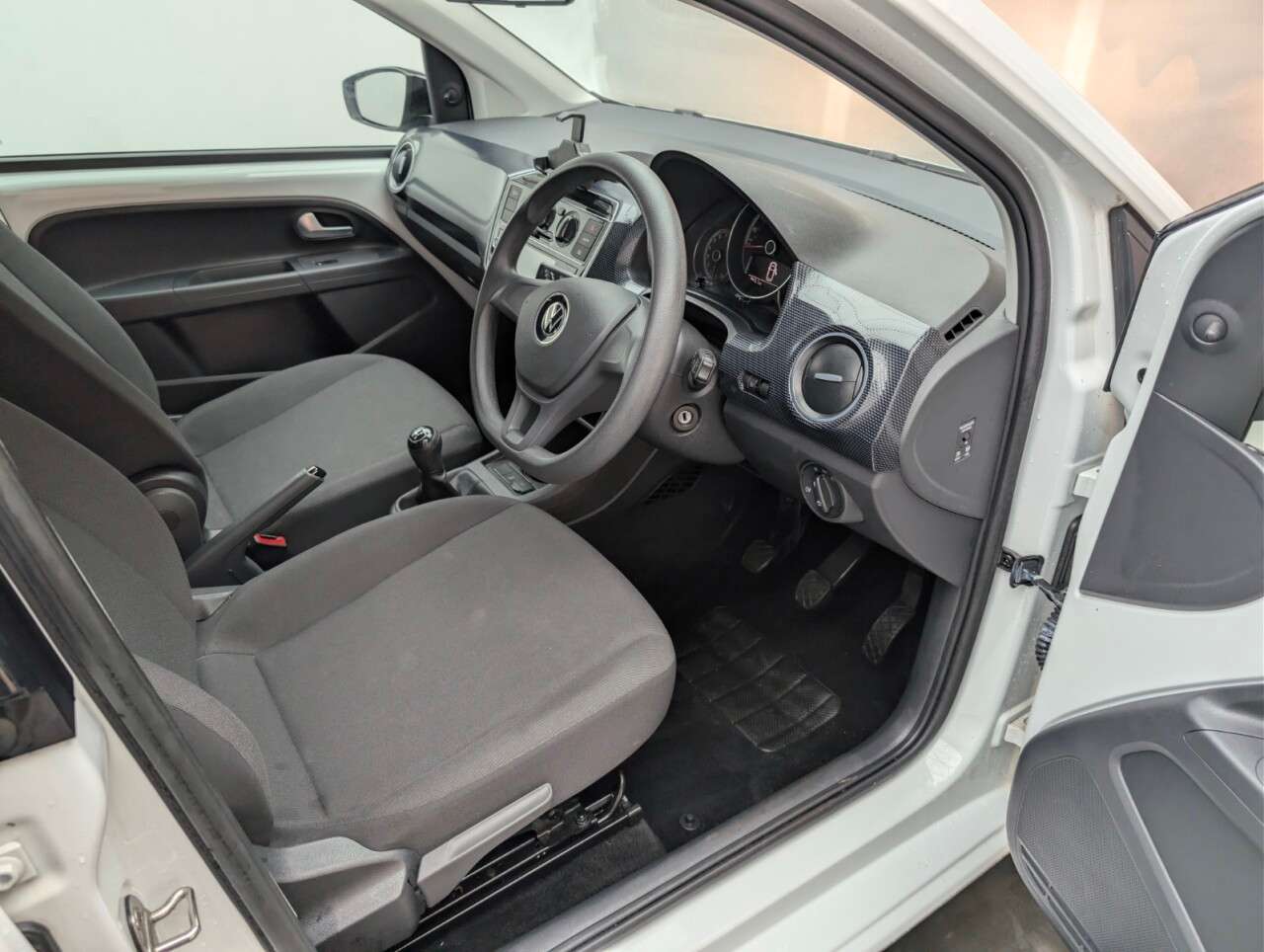 2020 VOLKSWAGEN UP! 2020 VOLKSWAGEN UP!