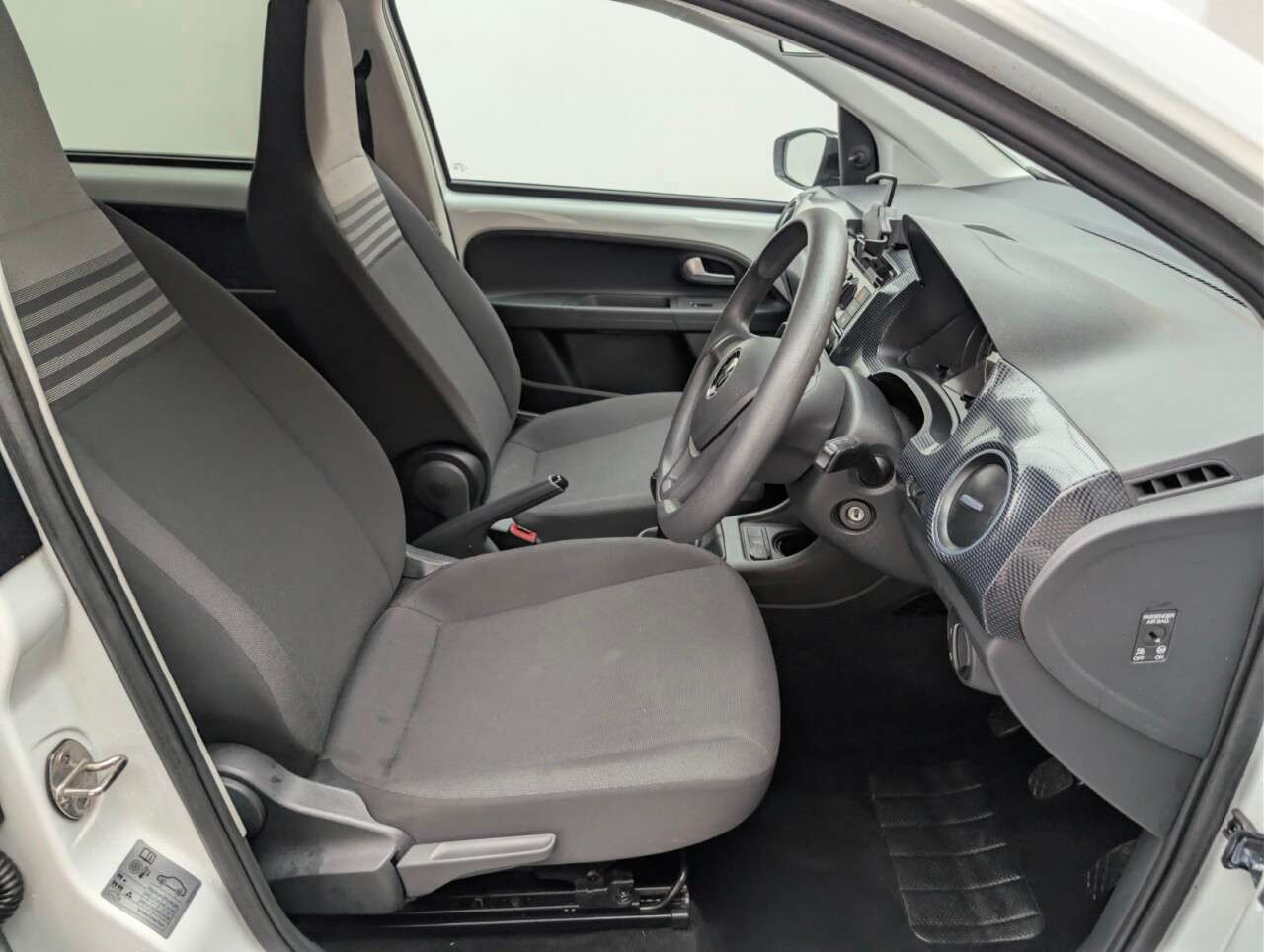 2020 VOLKSWAGEN UP! 2020 VOLKSWAGEN UP!