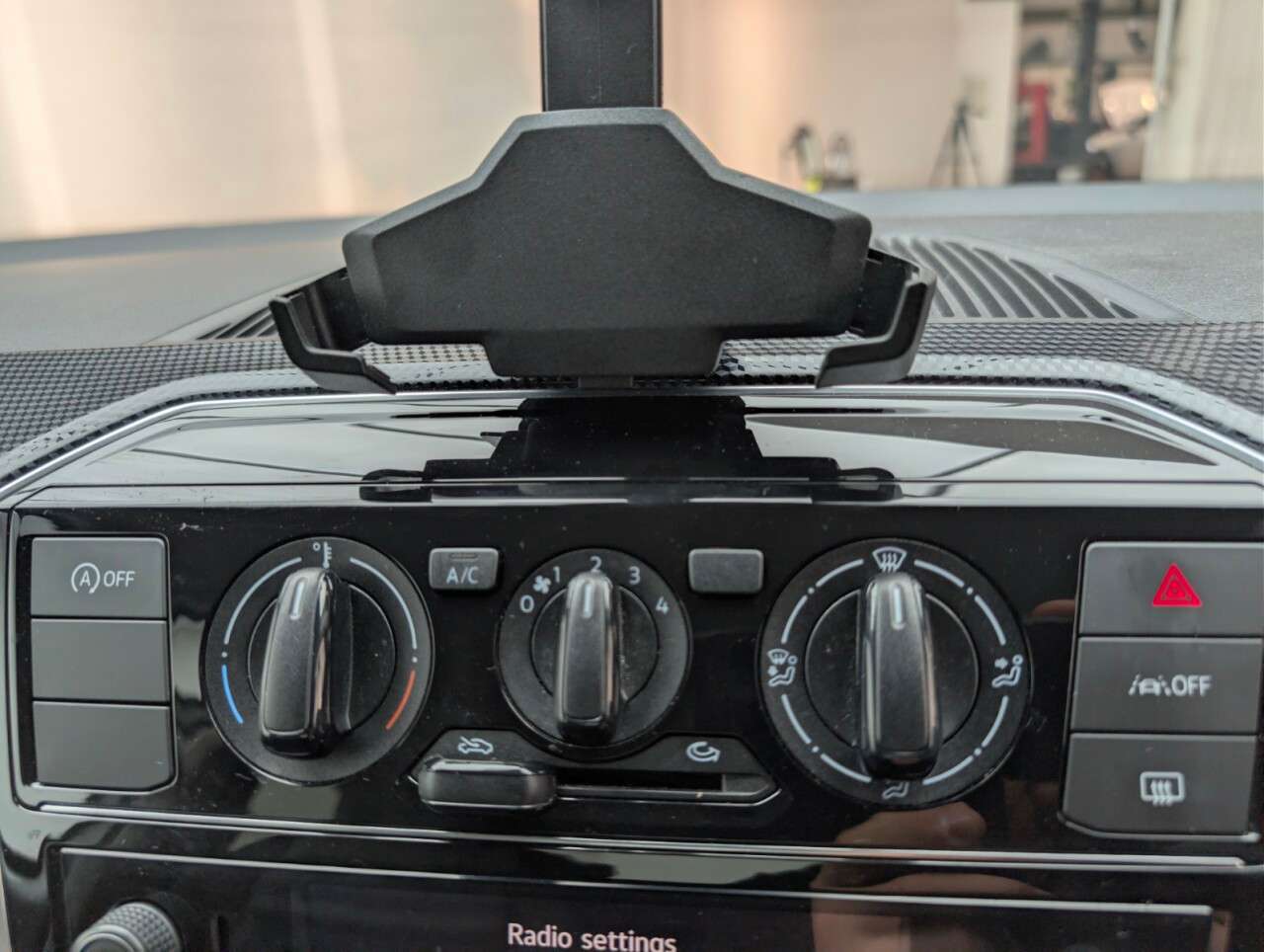 2020 VOLKSWAGEN UP! 2020 VOLKSWAGEN UP!