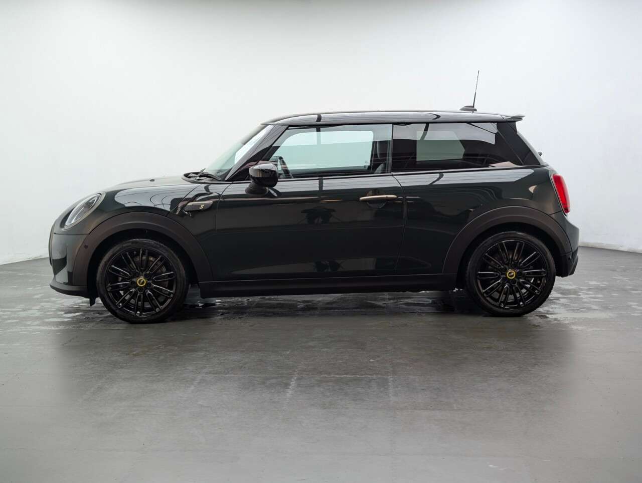 2023 MINI ELECTRIC HATCH 2023 MINI ELECTRIC HATCH