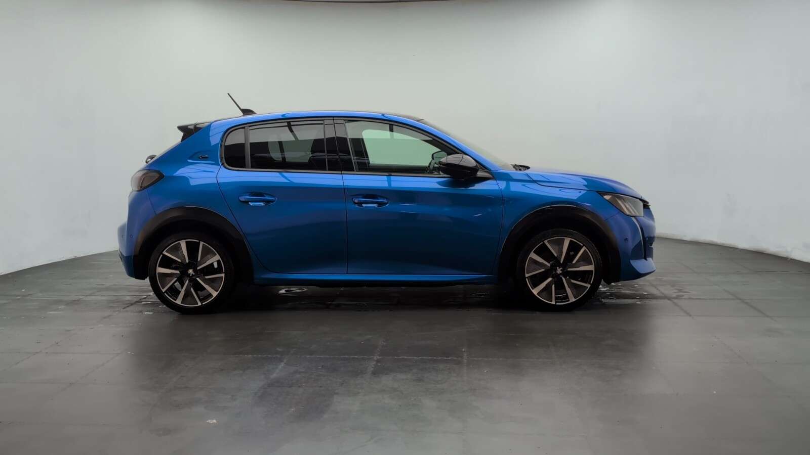 2021 PEUGEOT E-208 2021 PEUGEOT E-208