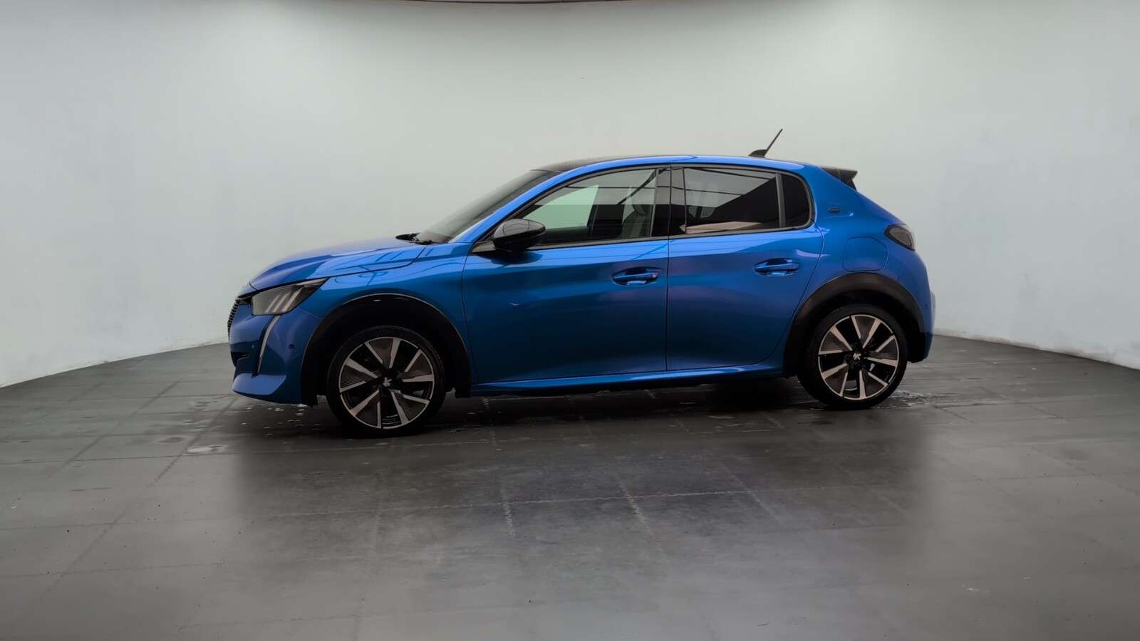 2021 PEUGEOT E-208 2021 PEUGEOT E-208