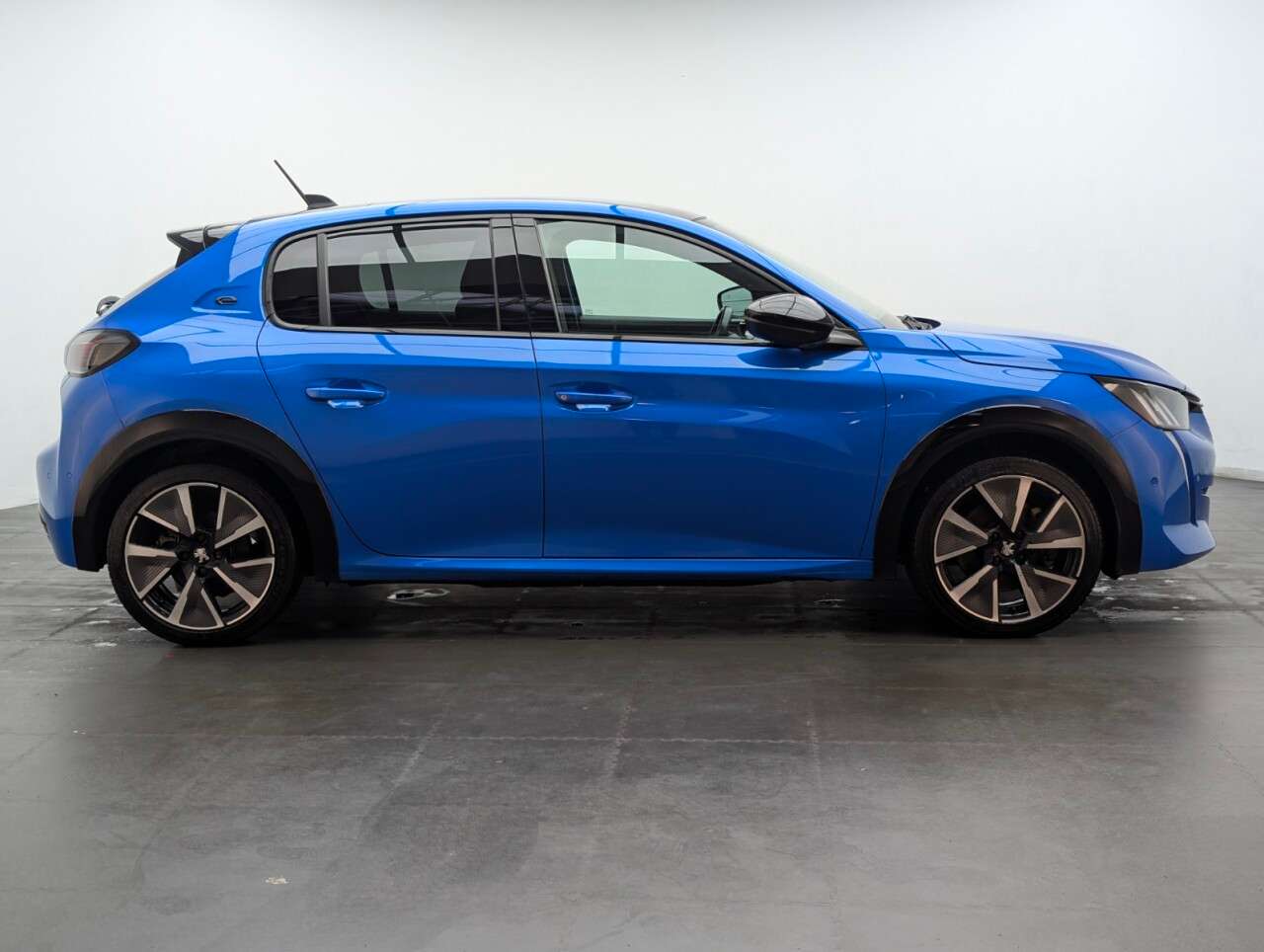 2021 PEUGEOT E-208 2021 PEUGEOT E-208