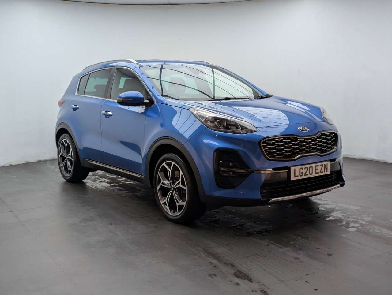 A 2020 KIA SPORTAGE 1.6 CRDi EcoDynamics+ GT-Line SUV 5dr Diesel Hybrid Manual Euro 6 (s/s) (13 A 2020 KIA SPORTAGE 1.6 CRDi EcoDynamics+ GT-Line SUV 5dr Diesel Hybrid Manual Euro 6 (s/s) (13