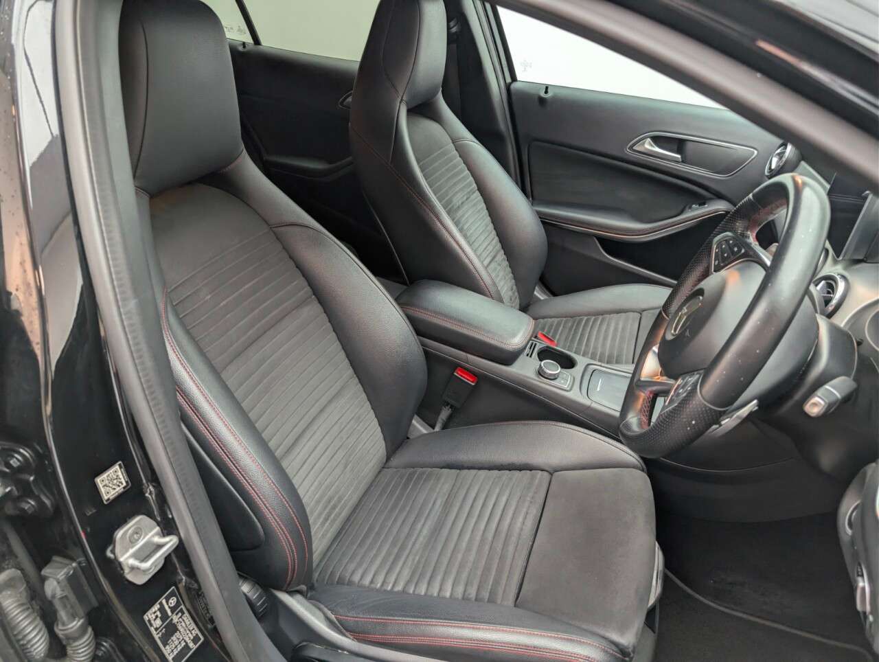 2017 MERCEDES-BENZ 180 2017 MERCEDES-BENZ 180