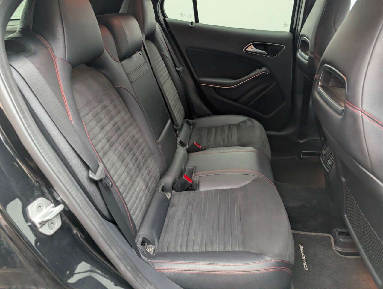 2017 MERCEDES-BENZ 180 2017 MERCEDES-BENZ 180