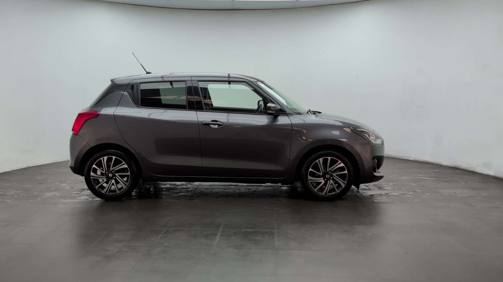 2022 SUZUKI SWIFT 2022 SUZUKI SWIFT