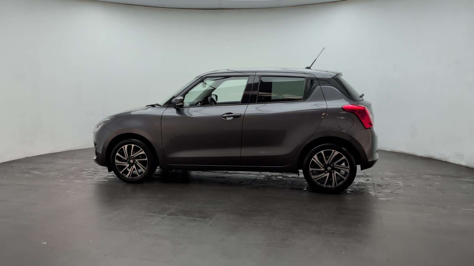 2022 SUZUKI SWIFT 2022 SUZUKI SWIFT