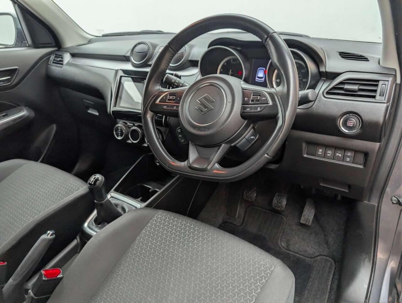 2022 SUZUKI SWIFT 2022 SUZUKI SWIFT