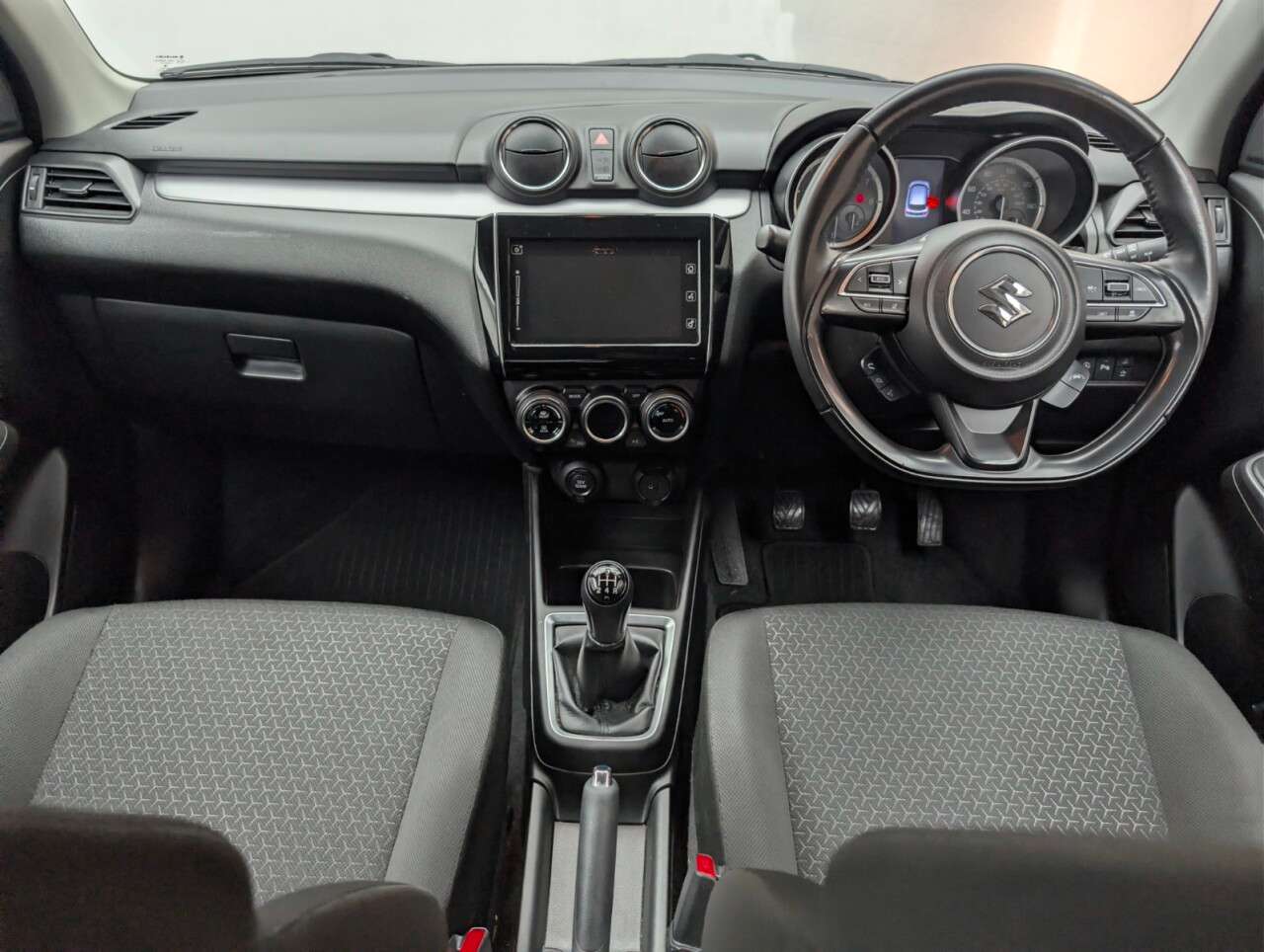 2022 SUZUKI SWIFT 2022 SUZUKI SWIFT