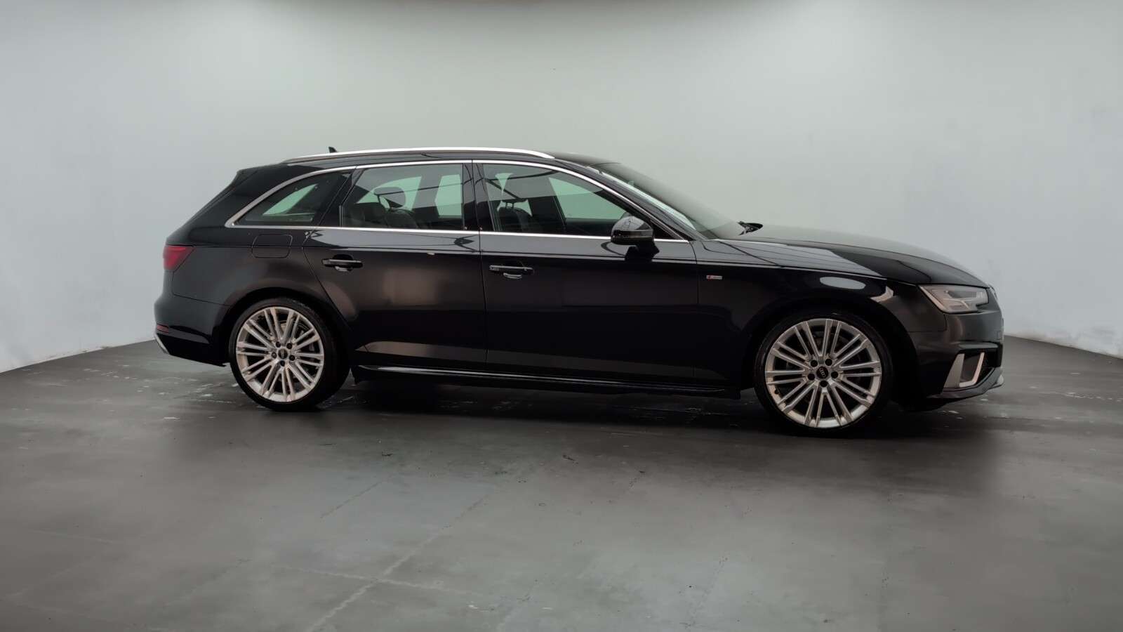 2019 AUDI A4 AVANT 2019 AUDI A4 AVANT