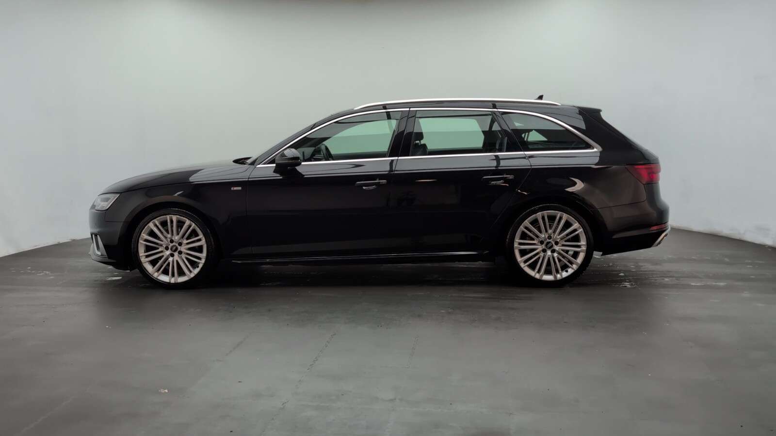 2019 AUDI A4 AVANT 2019 AUDI A4 AVANT