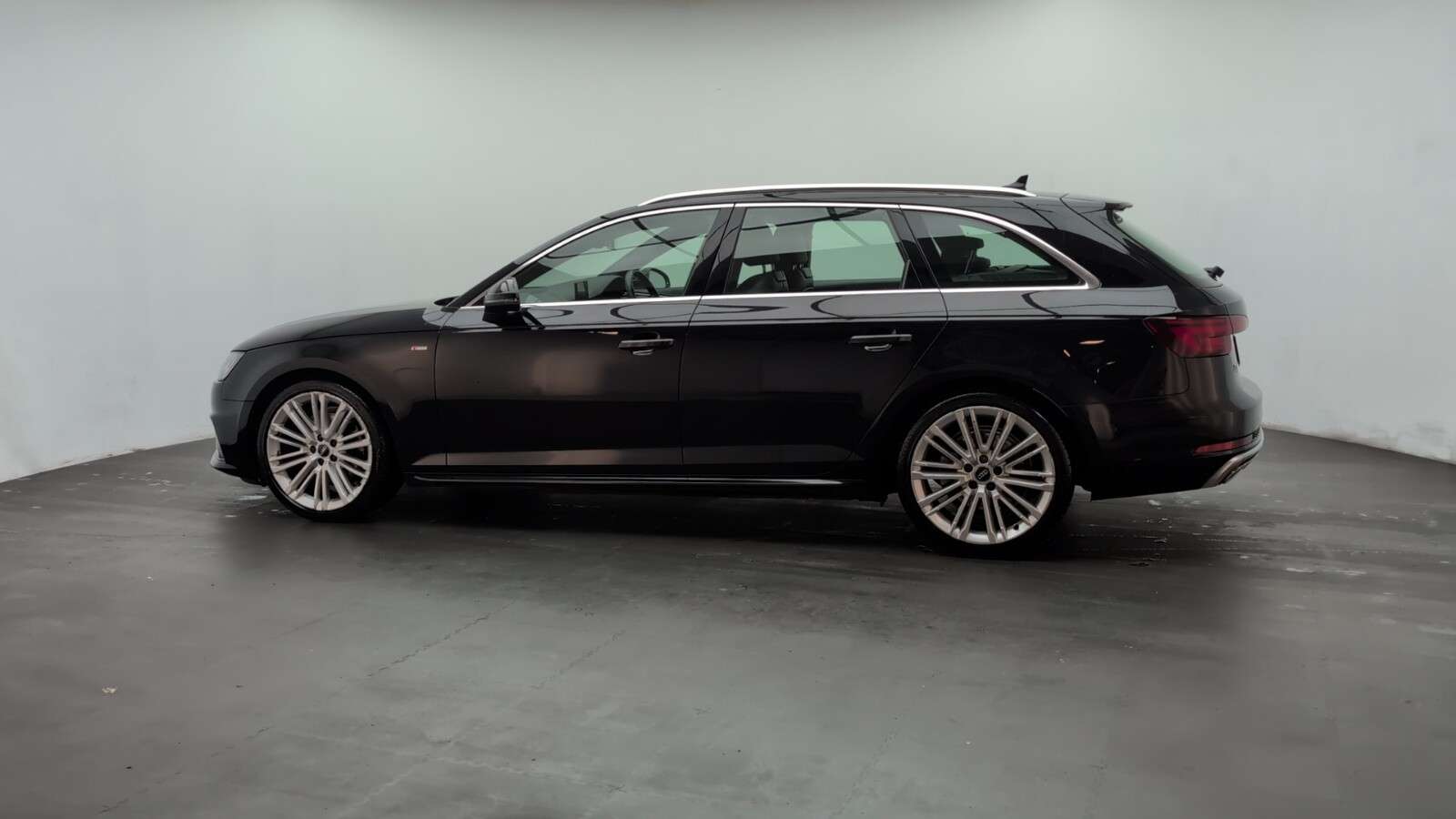 2019 AUDI A4 AVANT 2019 AUDI A4 AVANT