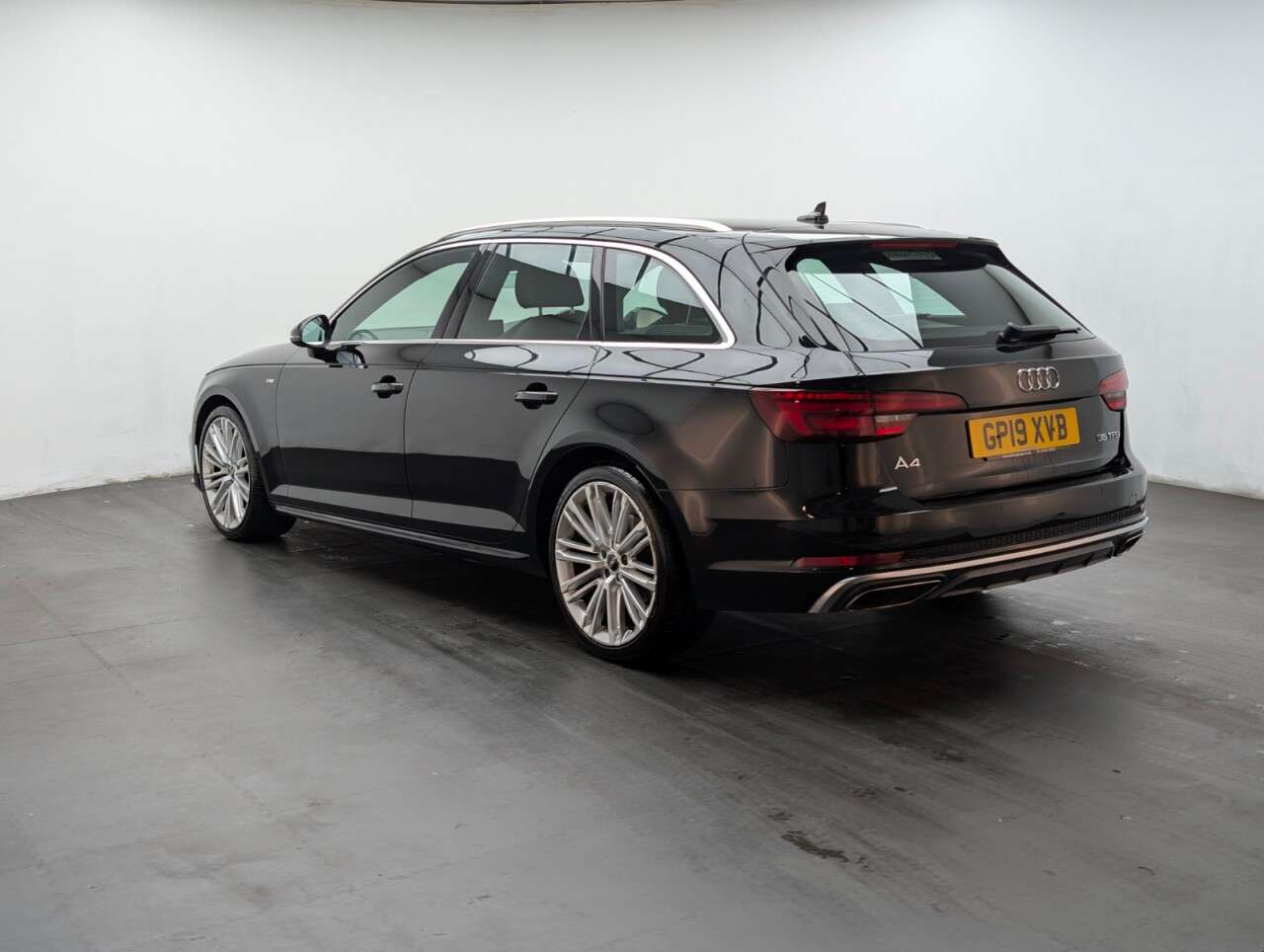 2019 AUDI A4 AVANT 2019 AUDI A4 AVANT