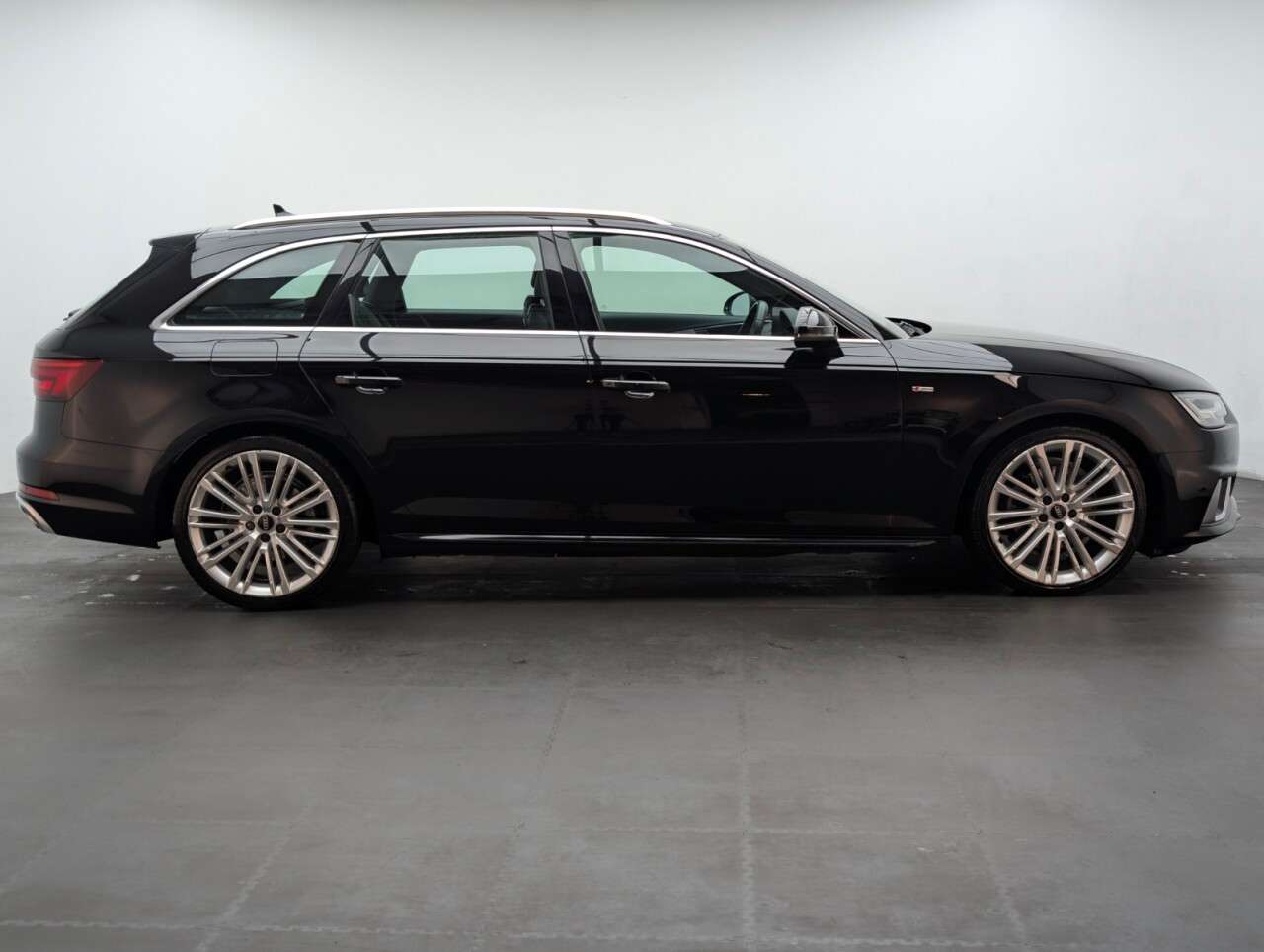 2019 AUDI A4 AVANT 2019 AUDI A4 AVANT