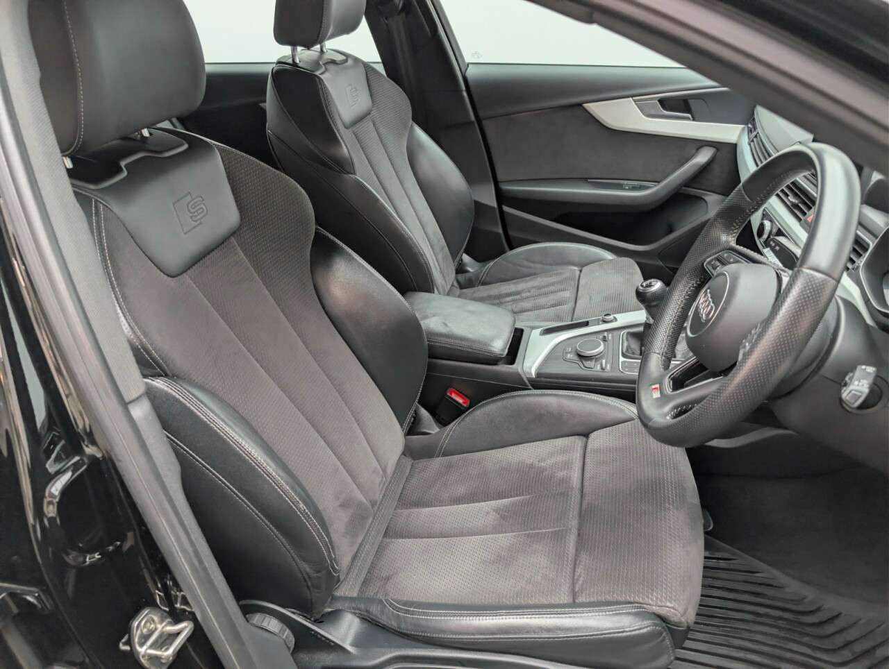 2019 AUDI A4 AVANT 2019 AUDI A4 AVANT