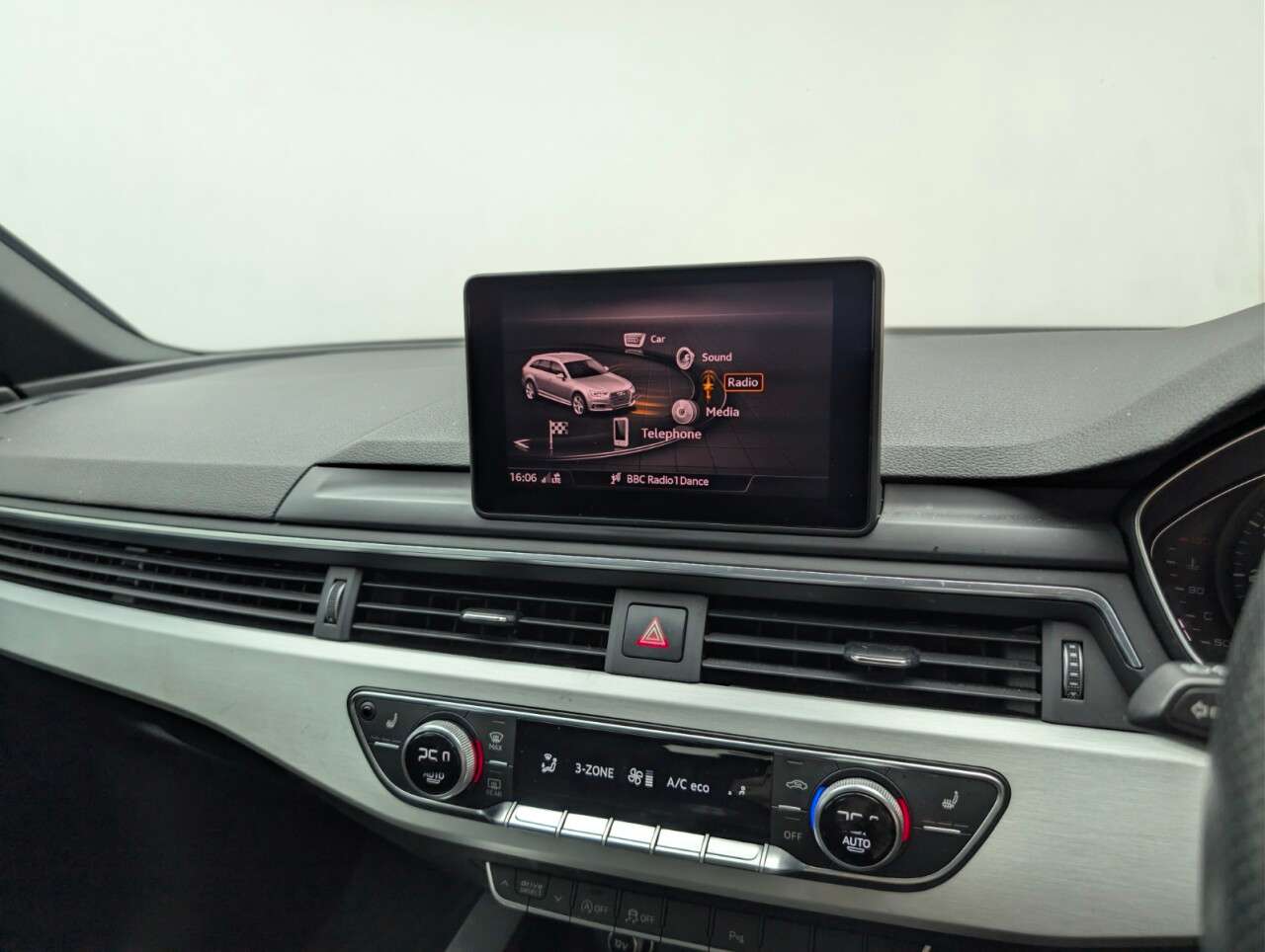 2019 AUDI A4 AVANT 2019 AUDI A4 AVANT