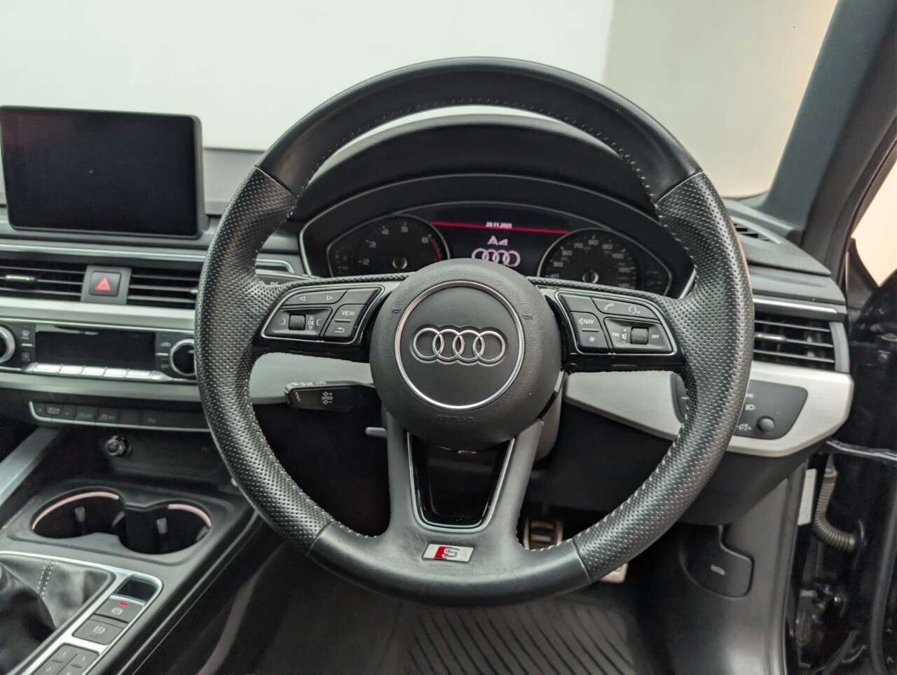 2019 AUDI A4 AVANT 2019 AUDI A4 AVANT