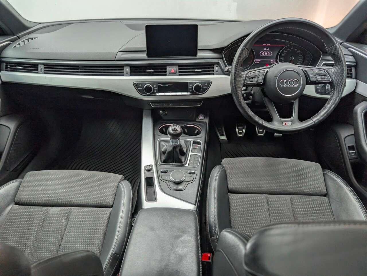 2019 AUDI A4 AVANT 2019 AUDI A4 AVANT