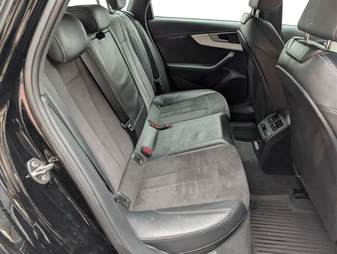 2019 AUDI A4 AVANT 2019 AUDI A4 AVANT