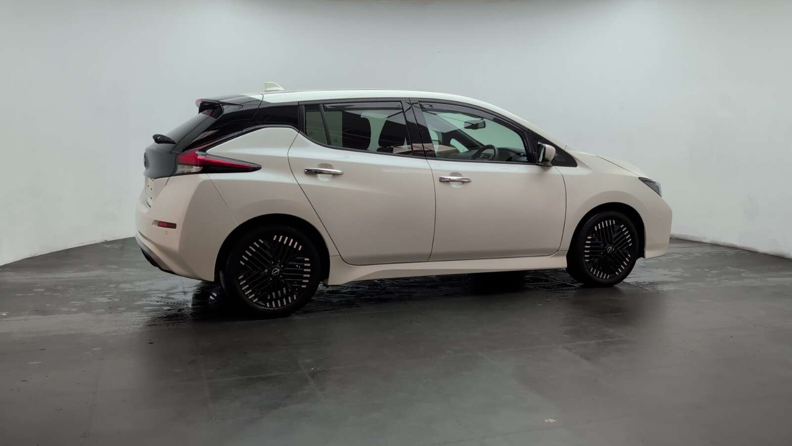 2023 NISSAN LEAF 2023 NISSAN LEAF