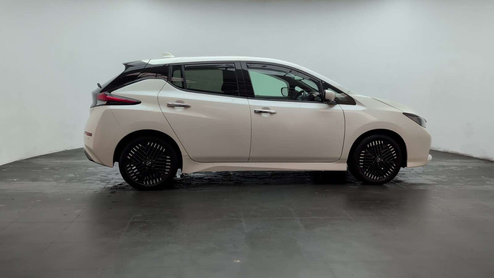 2023 NISSAN LEAF 2023 NISSAN LEAF