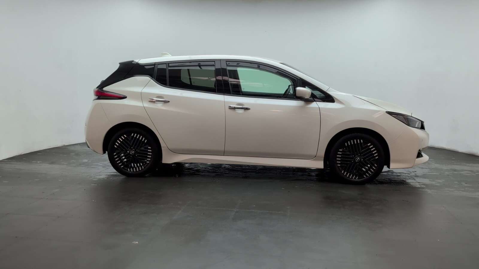 2023 NISSAN LEAF 2023 NISSAN LEAF