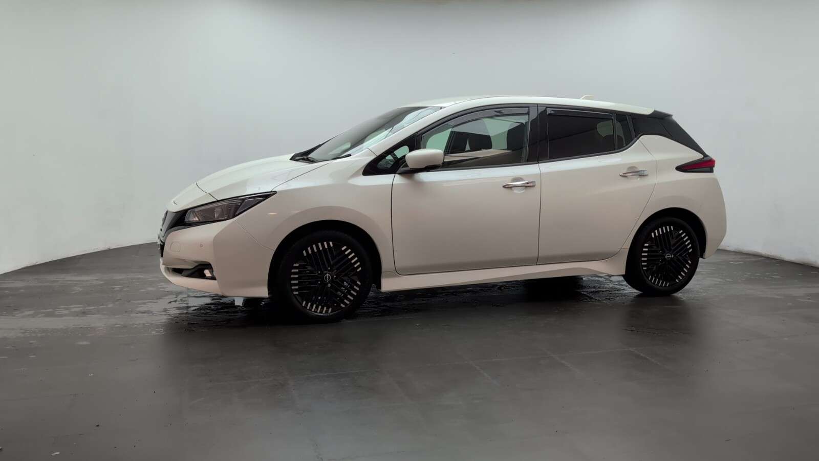 2023 NISSAN LEAF 2023 NISSAN LEAF