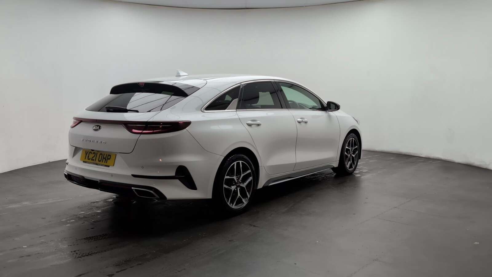 2021 KIA PROCEED 2021 KIA PROCEED