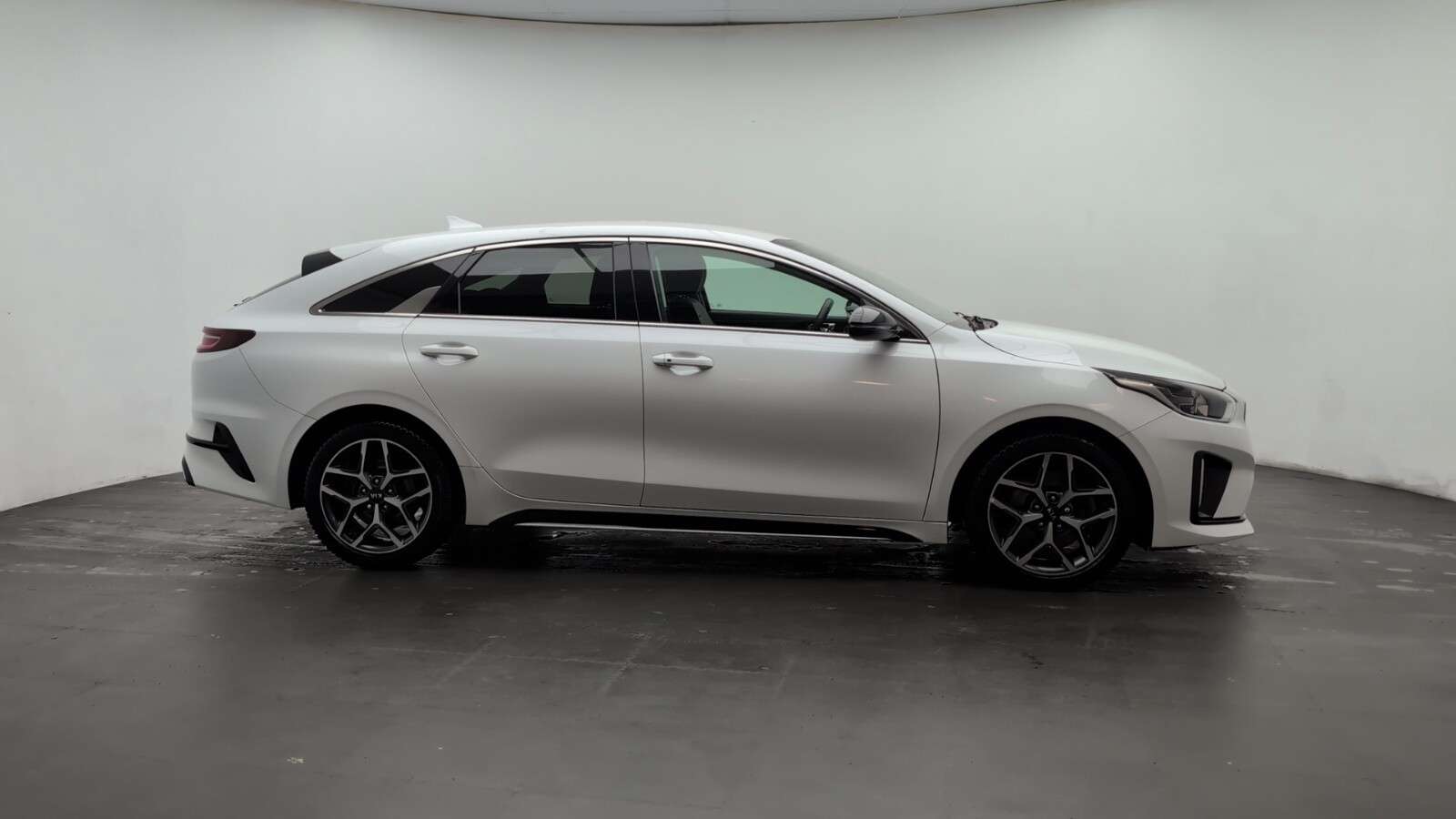 2021 KIA PROCEED 2021 KIA PROCEED