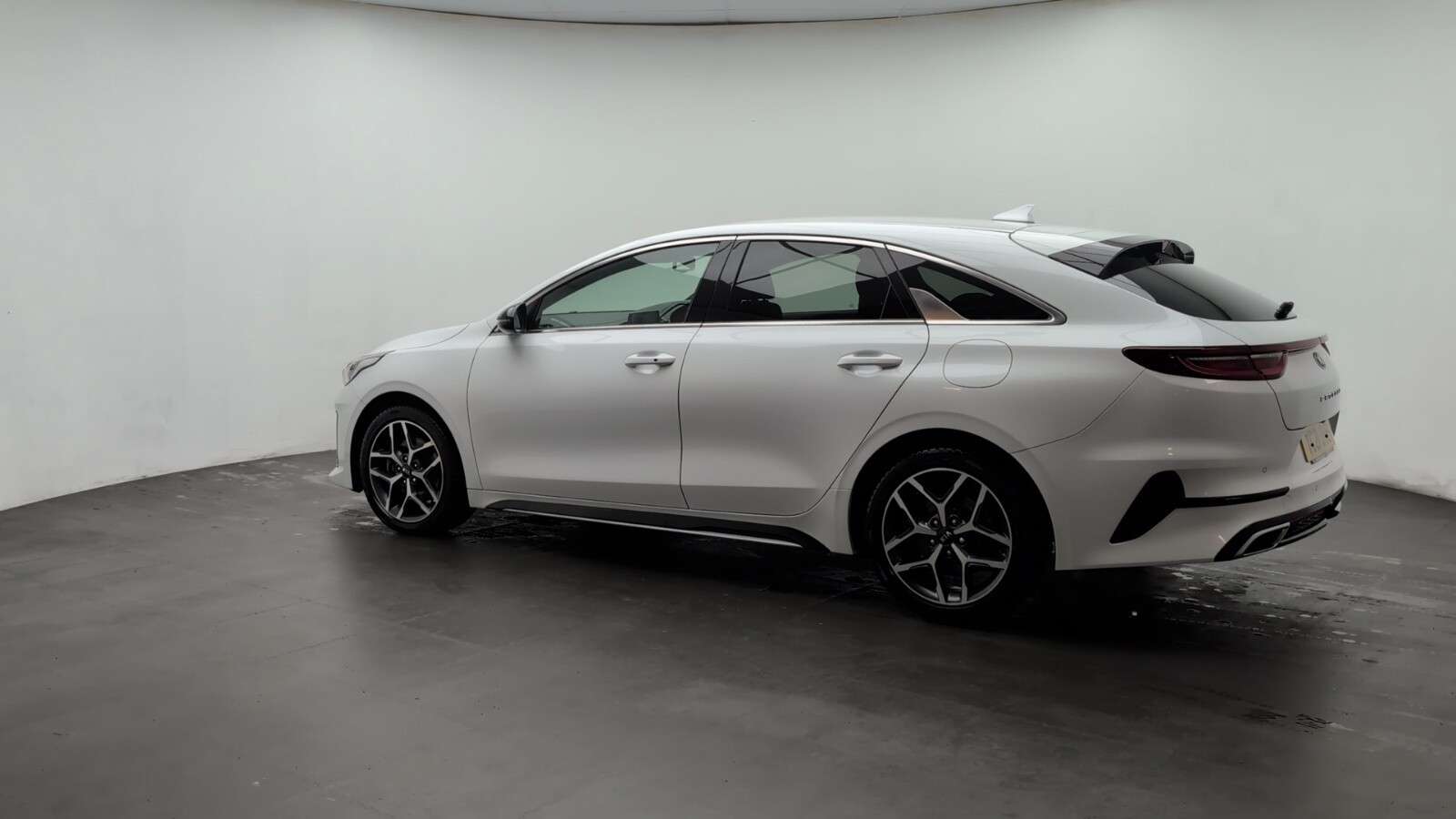 2021 KIA PROCEED 2021 KIA PROCEED