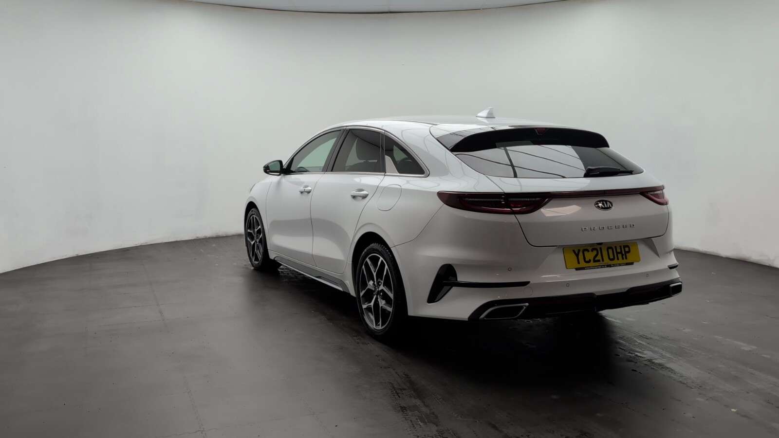 2021 KIA PROCEED 2021 KIA PROCEED